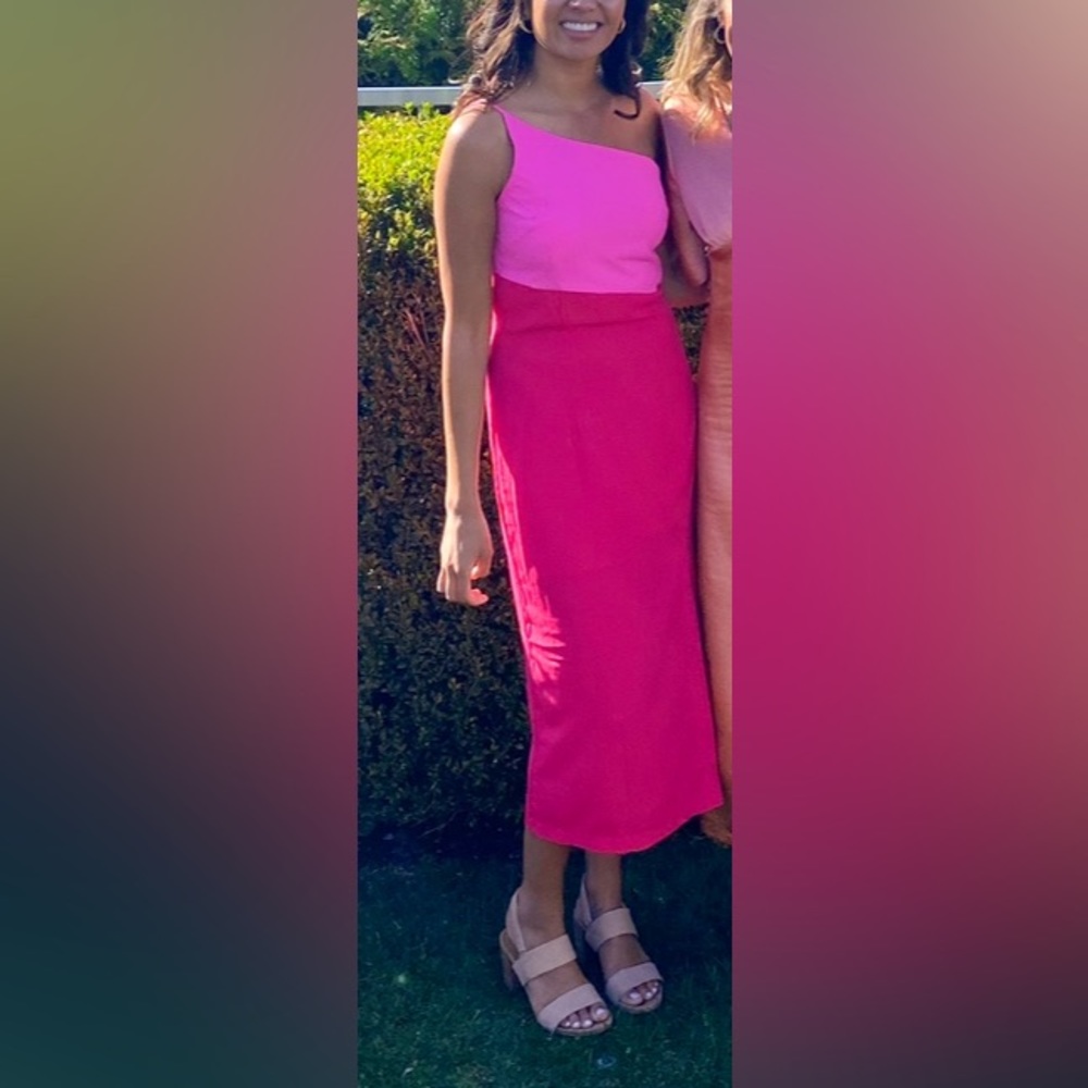 Petal & Pup Pink Two-Tone One-Shoulder Midi Dress - Picture 4 of 5